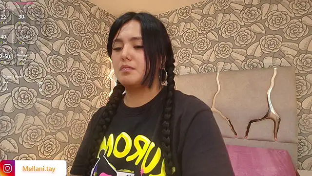 Snapshot of Mellani_tay chatting on March 2025 07:33:02 AM Mellani tay online show from March 2025 07:33:02 AM