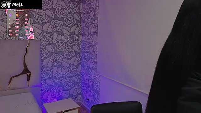 Snapshot of Mellani_tay chatting on October 2025 03:25:03 AM Mellani tay online show from October 2025 03:25:03 AM