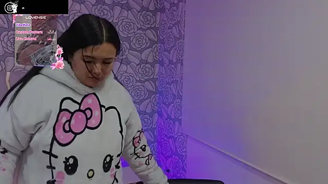 Snapshot of Mellani_tay chatting on October 2025 03:15:02 AM Mellani tay online show from October 2025 03:15:02 AM