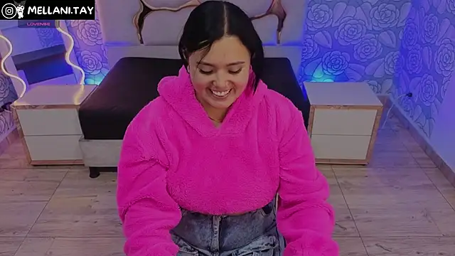 Snapshot of Mellani_tay chatting on November 2025 03:38:02 AM Mellani tay online show from November 2025 03:38:02 AM