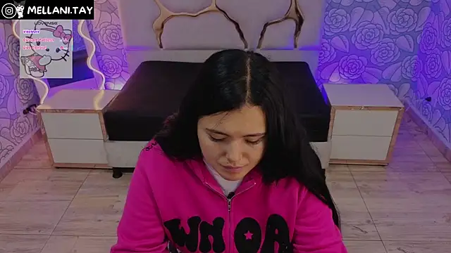 Snapshot of Mellani_tay chatting on November 2025 03:34:01 AM Mellani tay online show from November 2025 03:34:01 AM