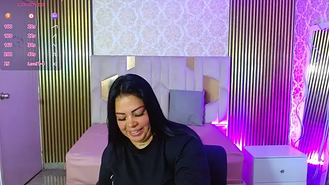 martinna tay online show from July 2026 03:23:01 AM