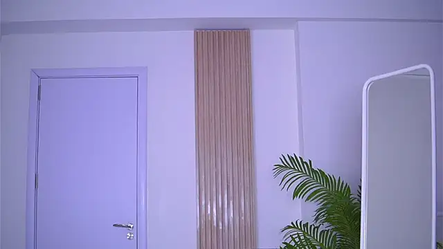 Snapshot of LovingBlondie chatting on February 2025 05:26:02 AM LovingBlondie online show from February 2025 05:26:02 AM