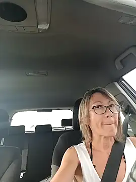 Snapshot of Timide_girl2 chatting on December 2024 01:00:01 PM Timide girl2 online show from December 2024 01:00:01 PM