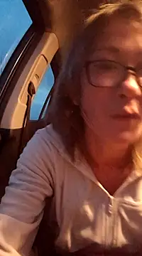 Snapshot of Timide_girl2 chatting on February 2025 05:54:02 PM Timide girl2 online show from February 2025 05:54:02 PM