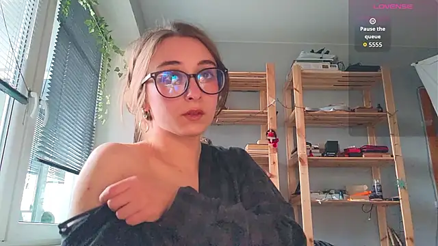 monlight  dana online show from March 2026 03:39:02 PM