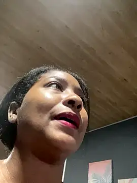 Snapshot of Berry_Bans chatting on October 2025 12:39:02 PM Berry Bans online show from October 2025 12:39:02 PM