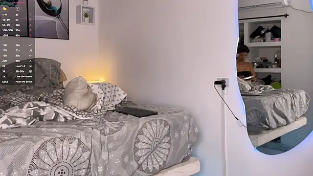 Snapshot of wendy_alejo1712 chatting on October 2025 10:48:02 PM wendy alejo1712 online show from October 2025 10:48:02 PM