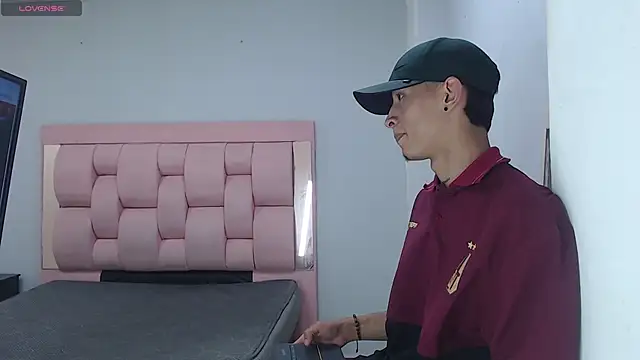 Smith maicol online show from November 2025 09:46:02 PM