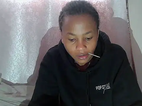 Snapshot of tinabestdoll chatting on September 2025 01:44:02 PM tinabestdoll online show from September 2025 01:44:02 PM