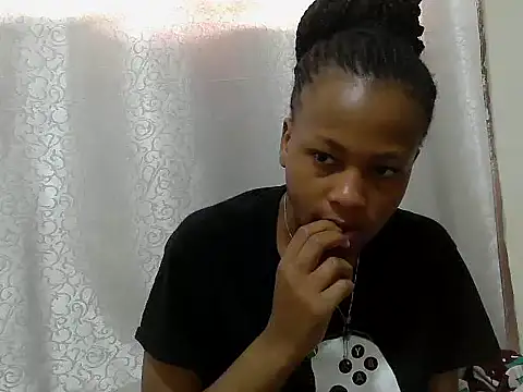 Snapshot of tinabestdoll chatting on October 2025 10:35:01 AM tinabestdoll online show from October 2025 10:35:01 AM