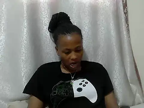 Snapshot of tinabestdoll chatting on October 2025 11:09:01 AM tinabestdoll online show from October 2025 11:09:01 AM