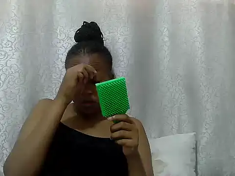 Snapshot of tinabestdoll chatting on November 2025 10:37:02 AM tinabestdoll online show from November 2025 10:37:02 AM