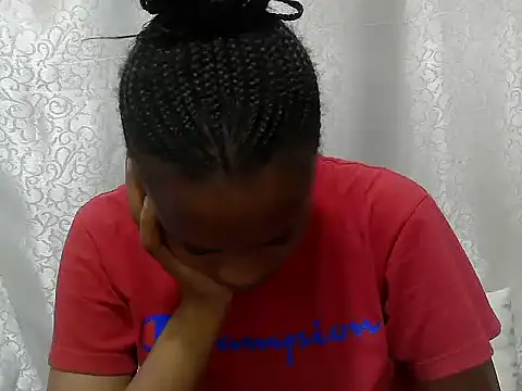 Snapshot of tinabestdoll chatting on November 2025 05:58:02 PM tinabestdoll online show from November 2025 05:58:02 PM