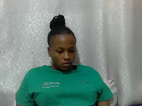 Snapshot of tinabestdoll chatting on November 2025 11:36:02 AM tinabestdoll online show from November 2025 11:36:02 AM