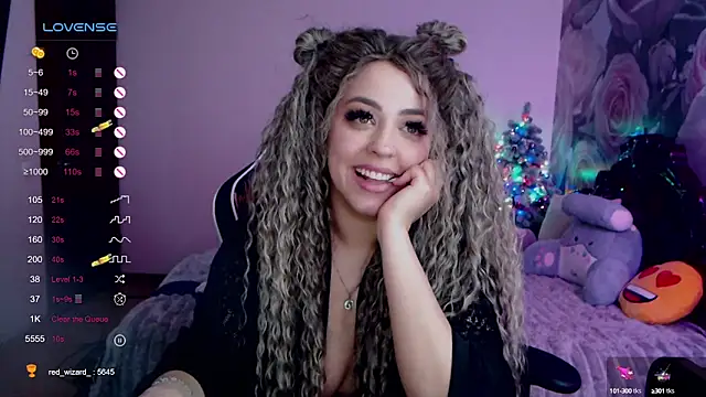  Just a queen 3 online show from January 2025 09:09:02 PM