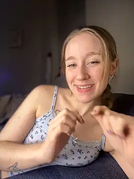 Snapshot of sage__marie chatting on December 2024 02:04:02 AM sage marie online show from December 2024 02:04:02 AM