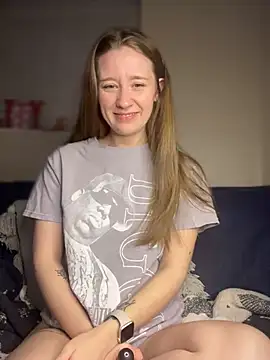 Snapshot of sage__marie chatting on December 2024 10:34:02 PM sage marie online show from December 2024 10:34:02 PM