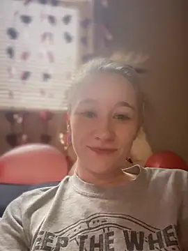 Snapshot of sage__marie chatting on February 2025 02:37:01 PM sage marie online show from February 2025 02:37:01 PM