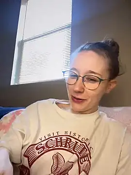 Snapshot of sage__marie chatting on February 2025 01:30:02 PM sage marie online show from February 2025 01:30:02 PM