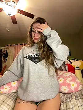 Snapshot of sage__marie chatting on September 2025 10:38:02 AM sage marie online show from September 2025 10:38:02 AM