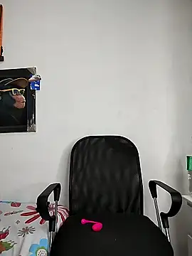 Demiansteven2 online show from April 2026 07:07:02 PM