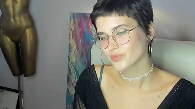 sarah perfect online show from September 2025 01:43:02 PM