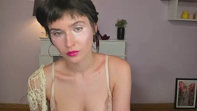 sarah perfect online show from June 2026 01:53:02 PM