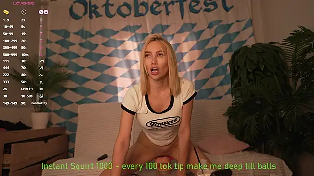 Snapshot of Bestie_Online chatting on September 2025 06:18:02 AM Bestie Online online show from September 2025 06:18:02 AM