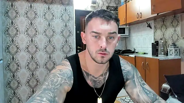 Jonmusclemaster online show from November 2025 08:18:01 PM