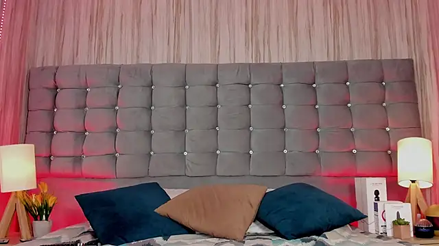 Poacahontasfg online show from September 2025 04:03:01 AM