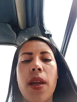  andrea30 online show from February 2025 06:47:02 PM