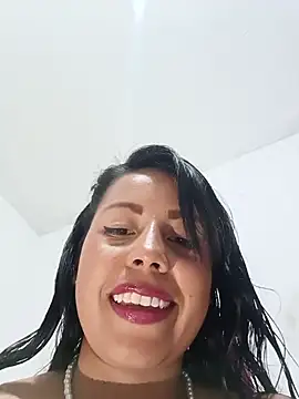 Snapshot of _andrea30 chatting on July 2026 11:18:01 AM andrea30 online show from July 2026 11:18:01 AM