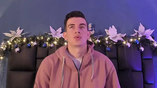 Snapshot of MikaelSlow chatting on January 2026 03:31:02 AM MikaelSlow online show from January 2026 03:31:02 AM