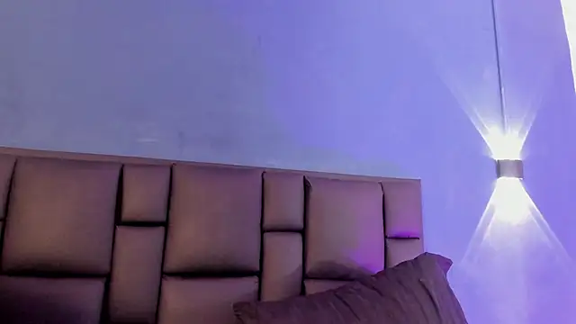 Snapshot of MikaelSlow chatting on February 2026 05:11:01 AM MikaelSlow online show from February 2026 05:11:01 AM