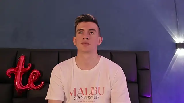 Snapshot of MikaelSlow chatting on February 2026 04:30:02 AM MikaelSlow online show from February 2026 04:30:02 AM