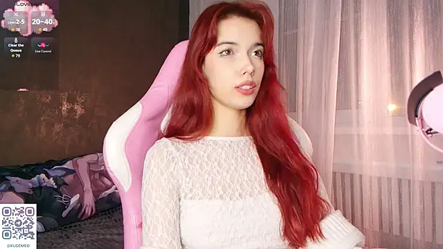 Snapshot of KudeMeows chatting on April 2026 04:35:01 PM KudeMeows online show from April 2026 04:35:01 PM