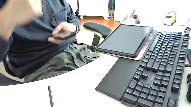 Snapshot of big-pig chatting on November 2025 01:11:01 AM big-pig online show from November 2025 01:11:01 AM