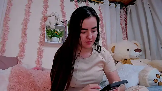 Snapshot of Idara_and_Edahi01 chatting on October 2025 05:00:01 PM Idara and Edahi01 online show from October 2025 05:00:01 PM