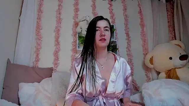 Snapshot of Idara_and_Edahi01 chatting on October 2025 05:33:01 PM Idara and Edahi01 online show from October 2025 05:33:01 PM