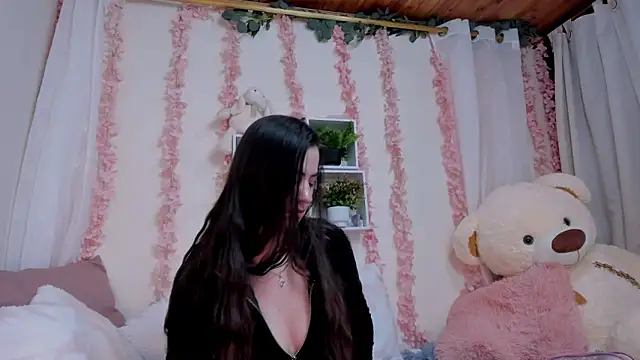 Snapshot of Idara_and_Edahi01 chatting on October 2025 04:02:02 PM Idara and Edahi01 online show from October 2025 04:02:02 PM