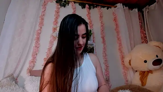 Snapshot of Idara_and_Edahi01 chatting on November 2025 04:00:01 AM Idara and Edahi01 online show from November 2025 04:00:01 AM