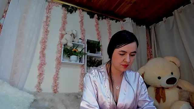 Snapshot of Idara_and_Edahi01 chatting on November 2025 10:08:02 PM Idara and Edahi01 online show from November 2025 10:08:02 PM