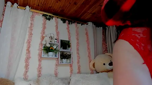 Snapshot of Idara_and_Edahi01 chatting on November 2025 01:33:02 PM Idara and Edahi01 online show from November 2025 01:33:02 PM