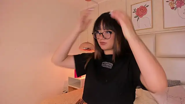 Snapshot of Aily_Yozuko chatting on March 2026 02:40:01 AM Aily Yozuko online show from March 2026 02:40:01 AM