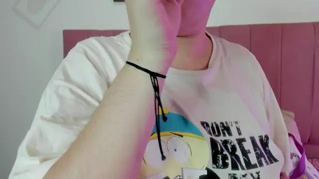 GENNESIS LOVE online show from September 2025 07:02:02 PM