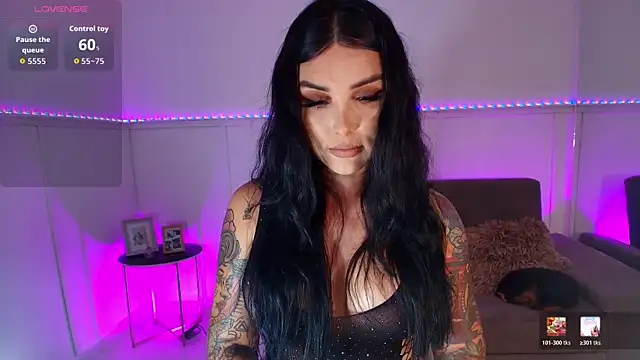 Snapshot of Ela_Doll_ chatting on April 2026 08:09:02 PM Ela Doll online show from April 2026 08:09:02 PM