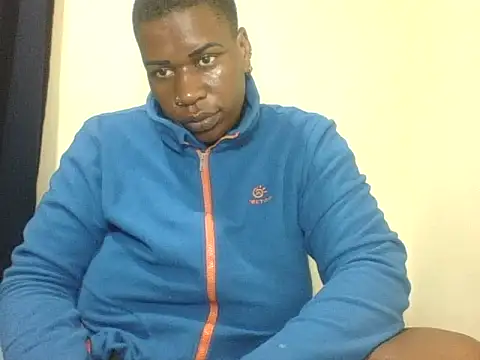 Snapshot of SexyTirries13 chatting on October 2025 06:34:01 AM SexyTirries13 online show from October 2025 06:34:01 AM