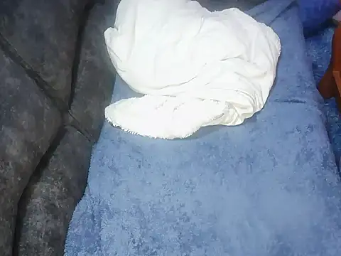 petitev online show from October 2025 04:26:01 AM