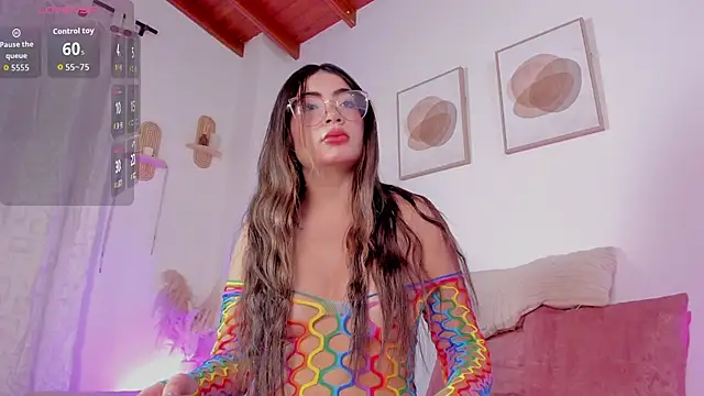 Snapshot of Mia_222 chatting on December 2025 10:20:02 AM Mia 222 online show from December 2025 10:20:02 AM